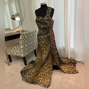 NWT Leopard Fully Lined Beaded Sheer Ball Gown Ruched Prom Formal Maxi Zip Dress